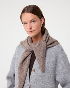 Tricja Scarf 252P057 203 Walnut