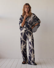 Afbeelding in Gallery-weergave laden, TrousersTiedyeviscose4s3002-12459000413-BlueNoir__1
