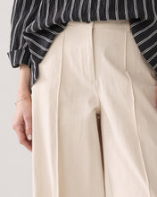 Afbeelding in Gallery-weergave laden, TrouserswidelegCottonblendwith4s2938-12365000122-Ivory__2
