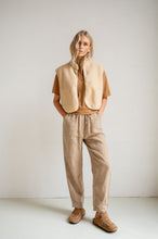 Afbeelding in Gallery-weergave laden, WaistcoatS26C352036beige__1
