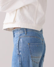 Afbeelding in Gallery-weergave laden, Wideleg jeans soft flowy denim 4s2679-5174 000424 - Bleached denim

