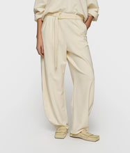 Afbeelding in Gallery-weergave laden, bananapantsfleece20-004-62021325softvanilla__1
