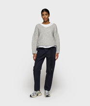 Afbeelding in Gallery-weergave laden, belted pants 20-046-5203 1311 dark navy
