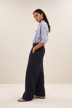 Afbeelding in Gallery-weergave laden, benji copper stripe pants 25518020 1704 copper stripe
