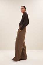 Afbeelding in Gallery-weergave laden, benji tweed pants 25518039 773 latte
