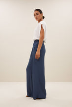 Afbeelding in Gallery-weergave laden, benji viscose pants 25118039 624 opal blue
