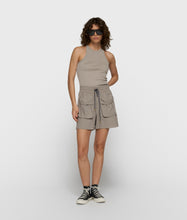 Afbeelding in Gallery-weergave laden, crinkleutilityshorts20-203-62031160fog__2
