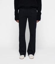 Afbeelding in Gallery-weergave laden, flared pants 20-001-5201 1012 black
