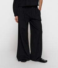 Afbeelding in Gallery-weergave laden, flowypantslinen20-046-62021012black__1
