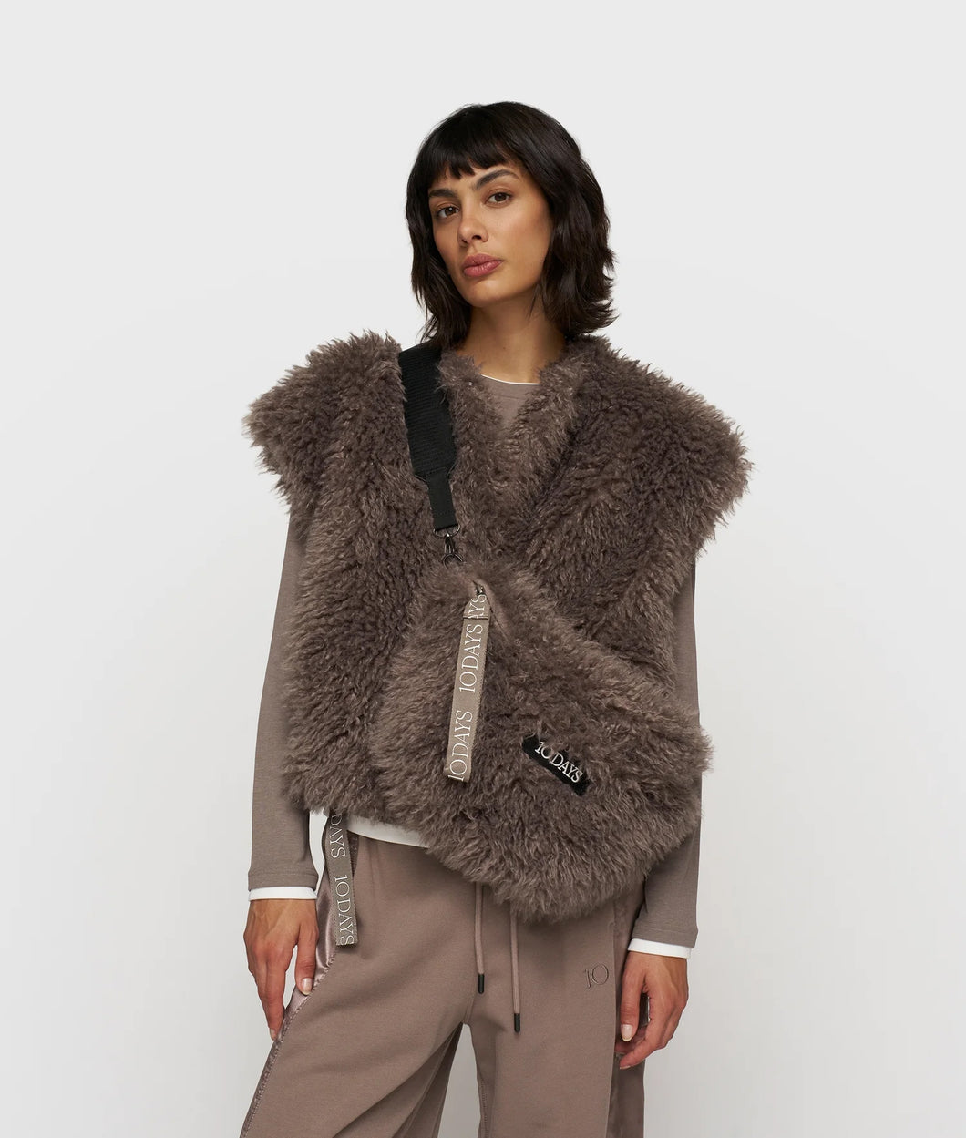 hairy cross body bag 20-964-5204 1318 moonrock