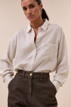 Afbeelding in Gallery-weergave laden, lisethinstripeblouse26412059886jetblackstripe__1
