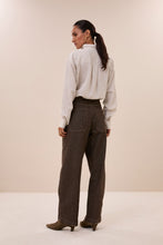 Afbeelding in Gallery-weergave laden, lisethinstripeblouse26412059886jetblackstripe__2
