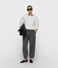 Afbeelding in Gallery-weergave laden, petitestatementsweater20-803-62031002Ecru__2
