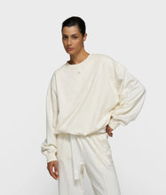 Afbeelding in Gallery-weergave laden, pleatedsweatercurly1020-820-62011324pearl__1
