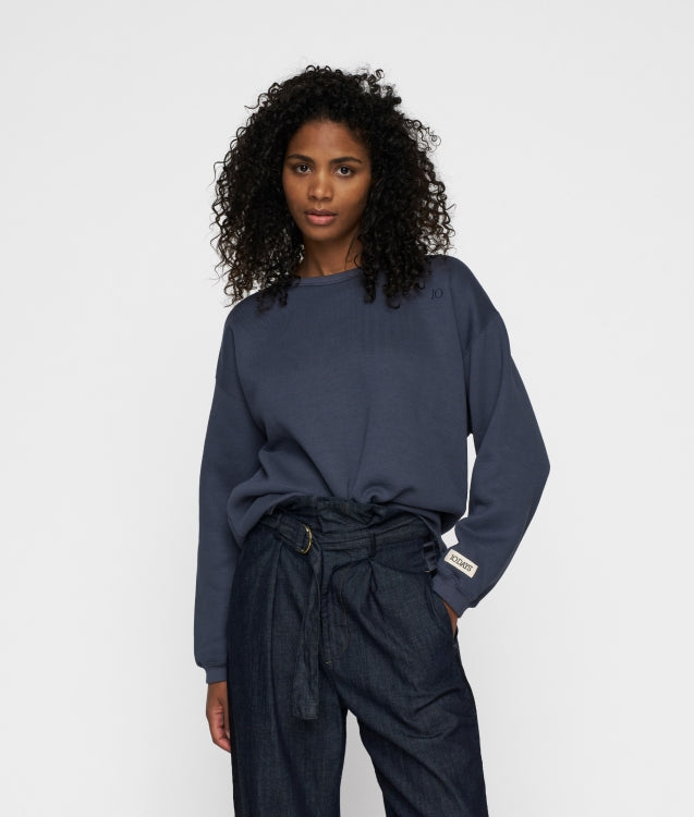 raw edge statement sweater 20-811-5201 1202 yale blue