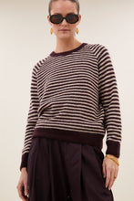 Afbeelding in Gallery-weergave laden, sallystripepullover264150091342burgundycrushstripe__1
