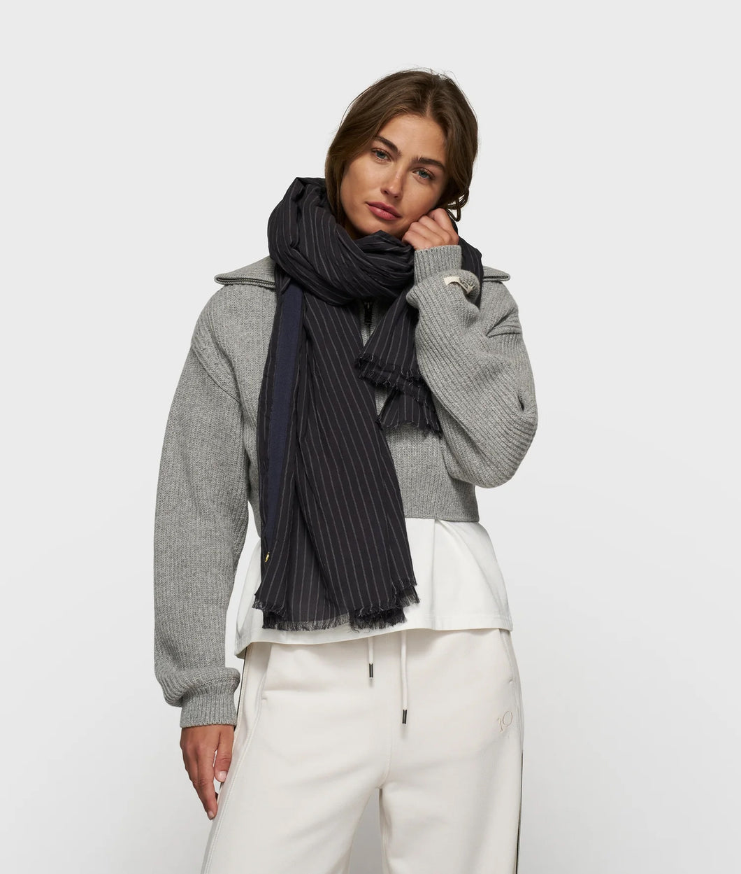 scarf pinstripe 20-906-5203 1311 dark navy