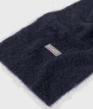 Afbeelding in Gallery-weergave laden, soft hairy knit scarf 20-904-5203 1311 dark navy
