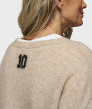 Afbeelding in Gallery-weergave laden, soft round neck sweater knit 20-605-5203 1130 earth
