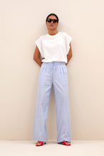 Afbeelding in Gallery-weergave laden, uma pinstripe pants 25118045 652 sky blue
