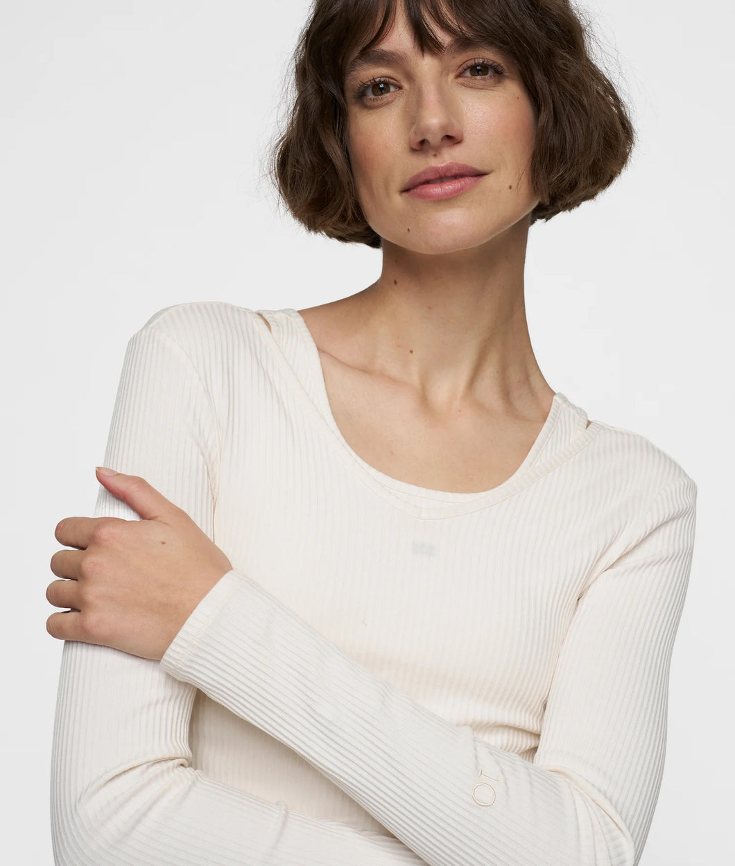 v-neck long sleeve ballet top 20-771-5202 1002 Ecru