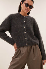 Afbeelding in Gallery-weergave laden, vasilecardigan264140021725mossbrown__1
